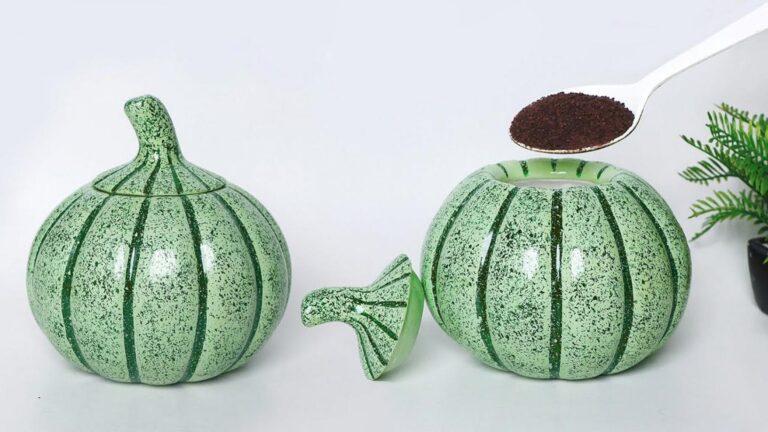 Questo semplice gesto trasforma il cemento in meravigliose opere d’arte…